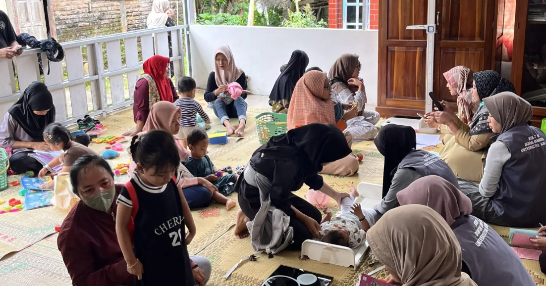 Sinergi Mahasiswa KKN-T UAA dan Puskesmas Sedayu dalam Pemantauan Tumbuh Kembang Balita di Padukuhan Sumberan